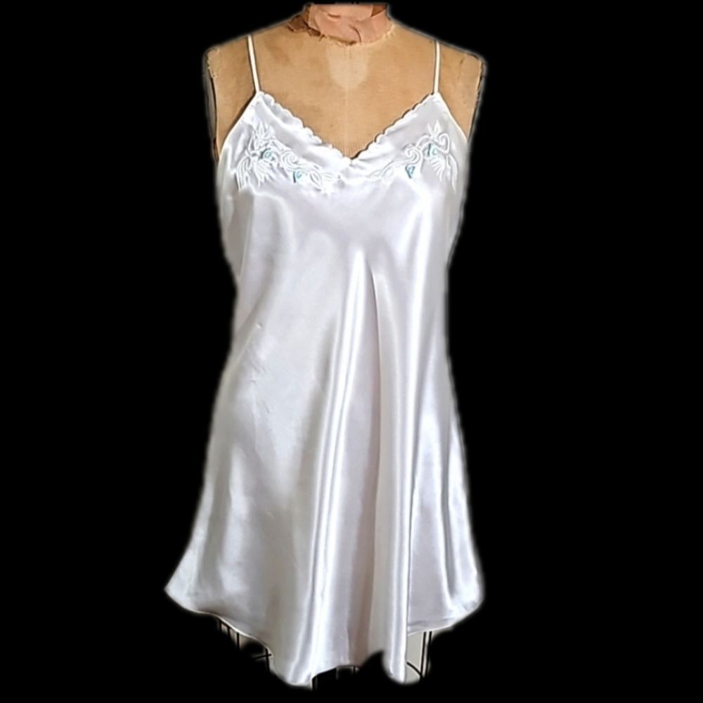 Adonna White Sexy chemise nightie